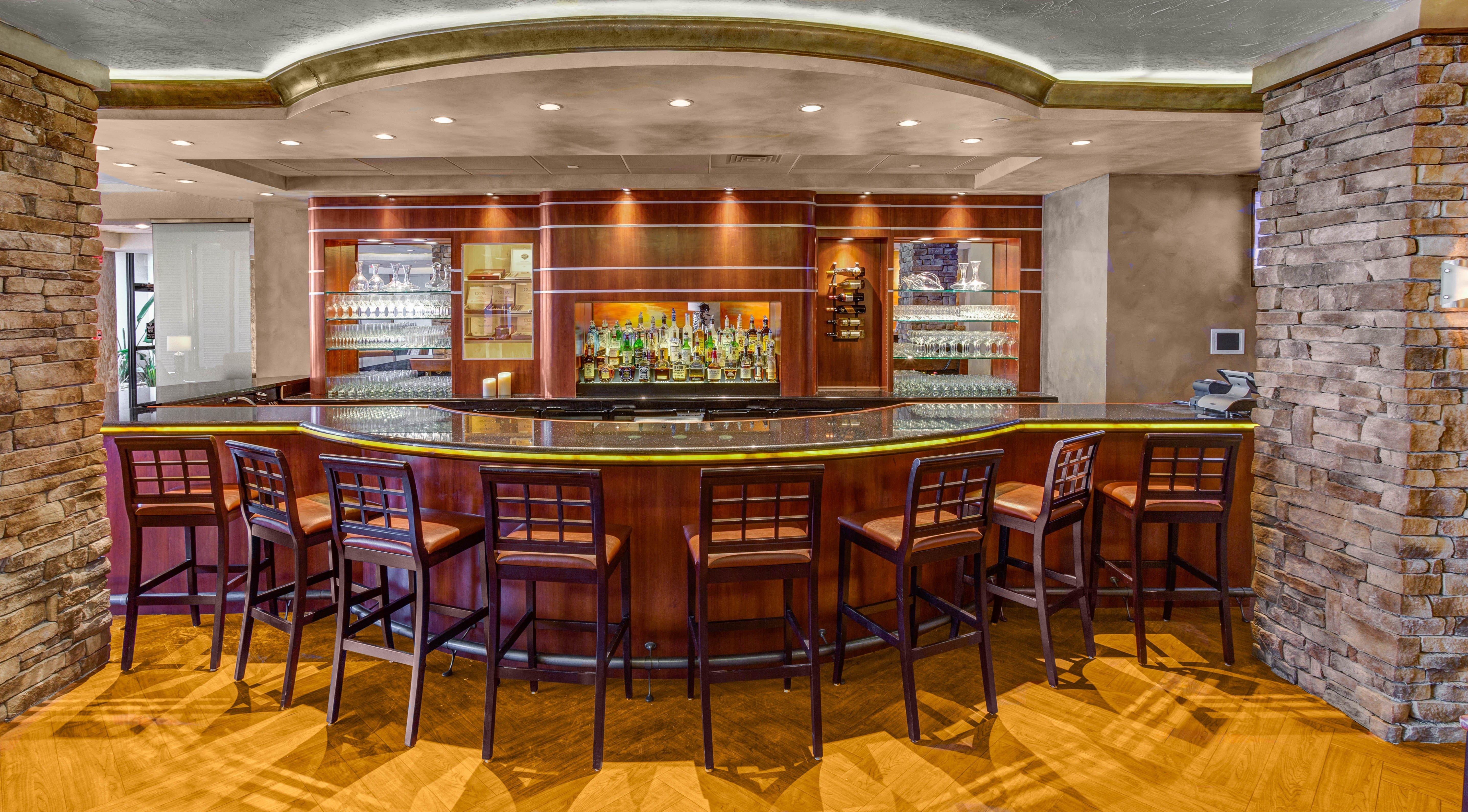 Crowne Plaza Executive Center Baton Rouge By Ihg Exterior foto