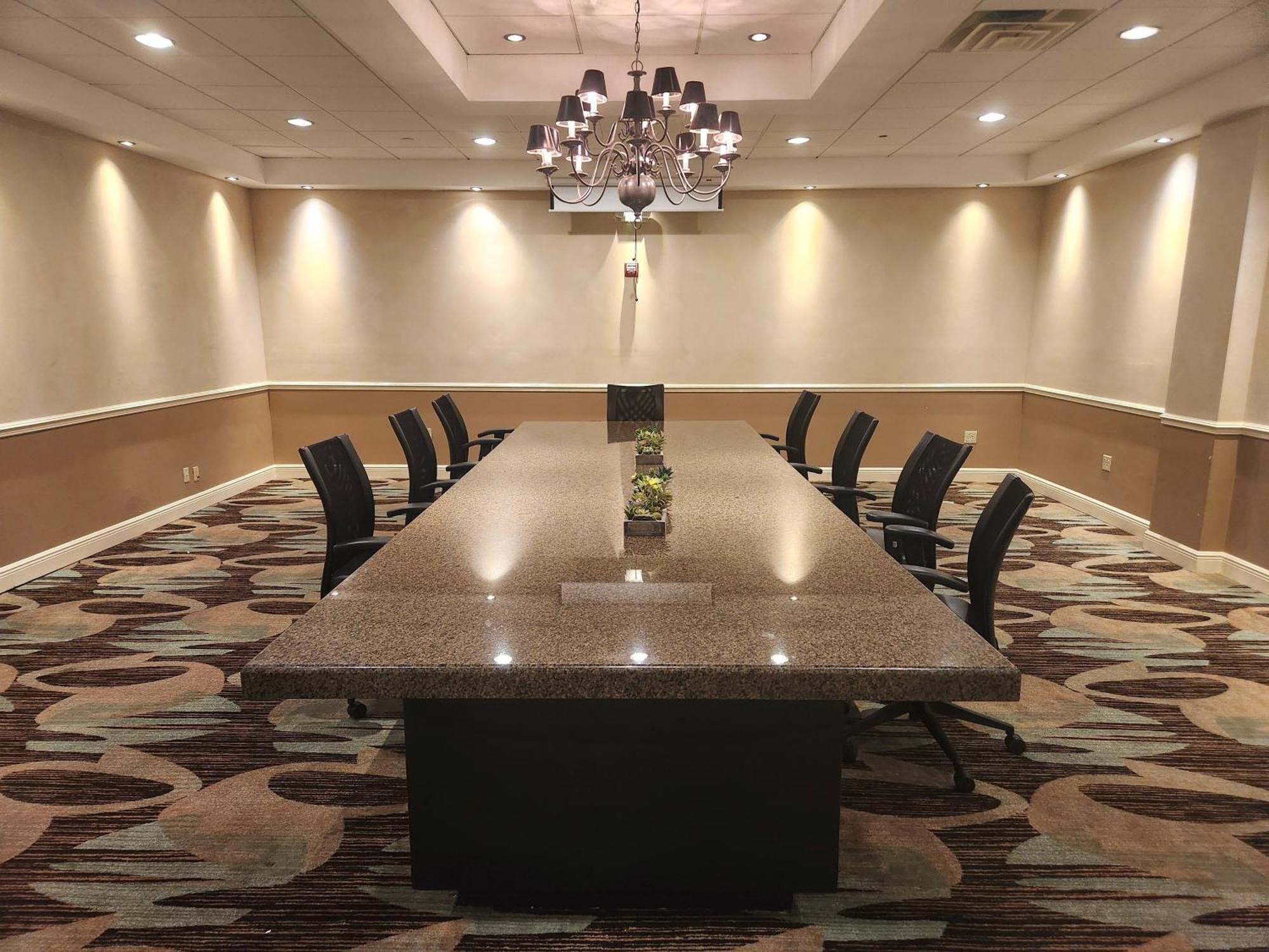 Crowne Plaza Executive Center Baton Rouge By Ihg Exterior foto