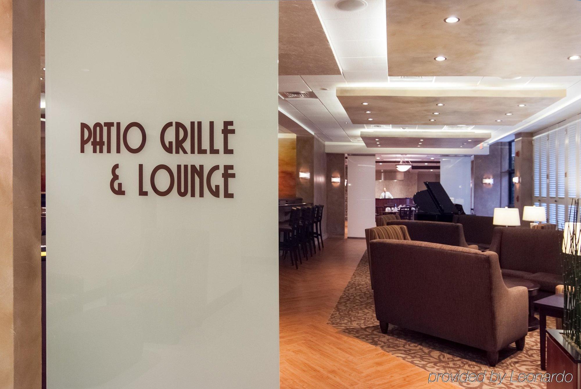Crowne Plaza Executive Center Baton Rouge By Ihg Exterior foto