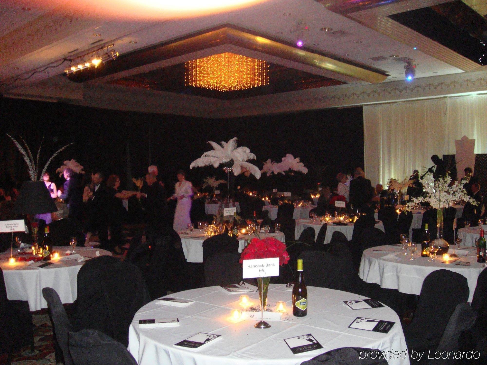 Crowne Plaza Executive Center Baton Rouge, An Ihg Hotel Restaurante foto